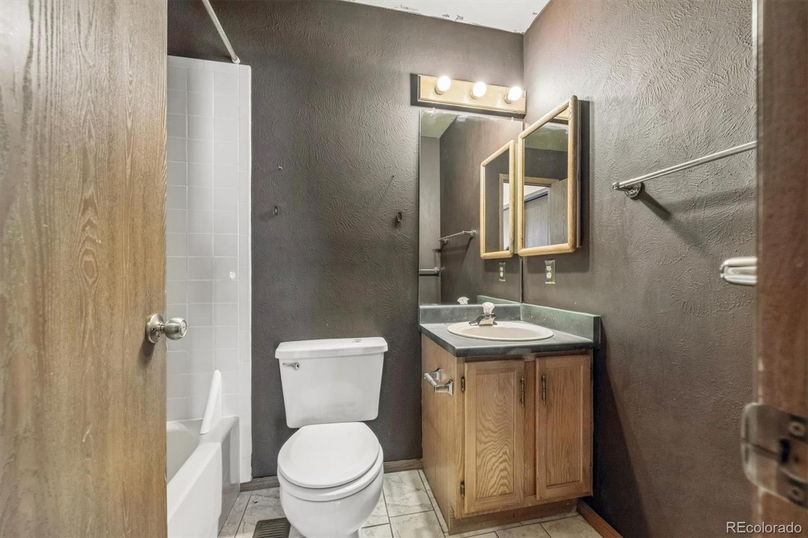 10359 W Fair Avenue Littleton CO 80127