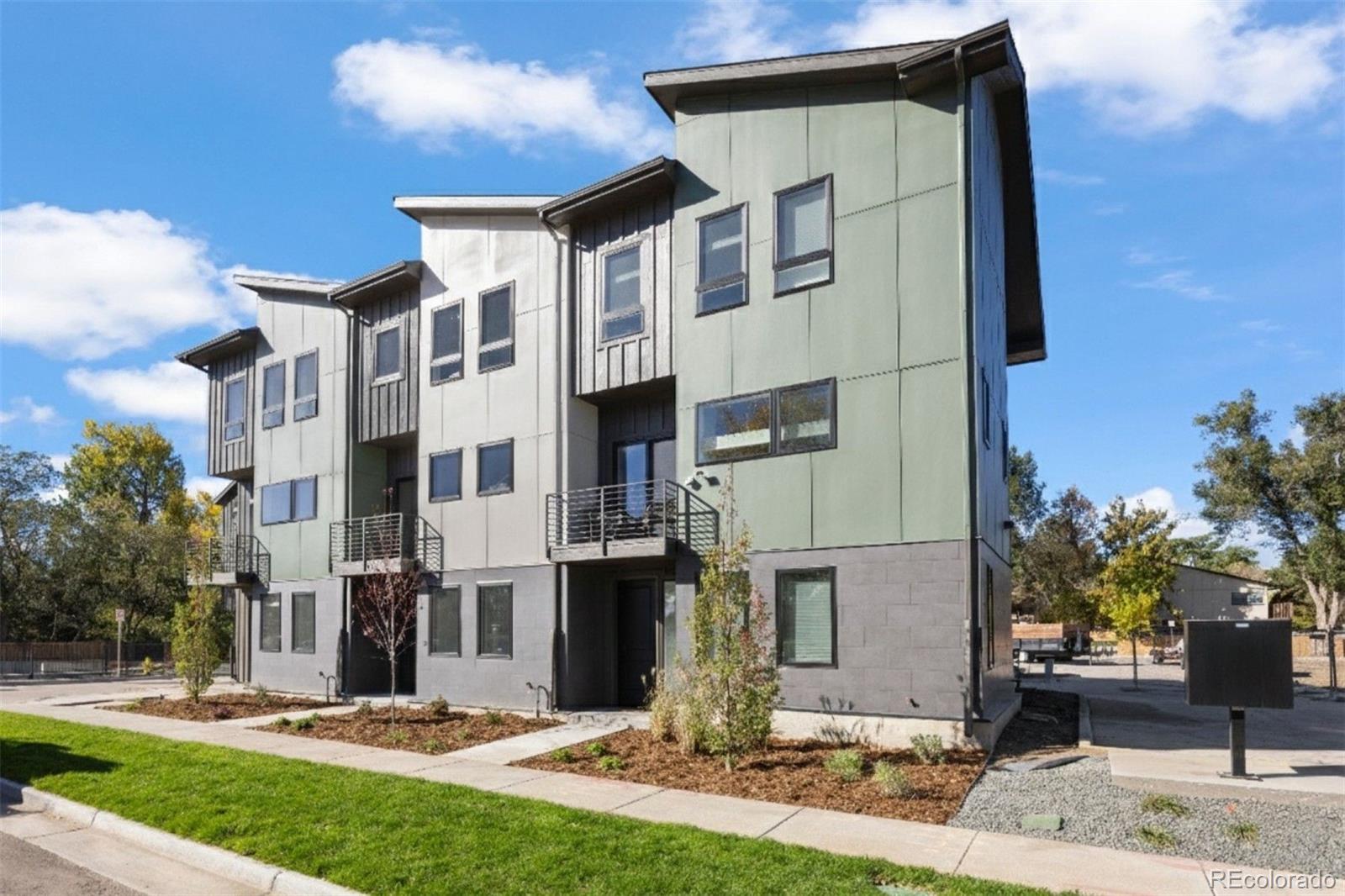 8406 W 52nd Avenue Arvada CO 80002
