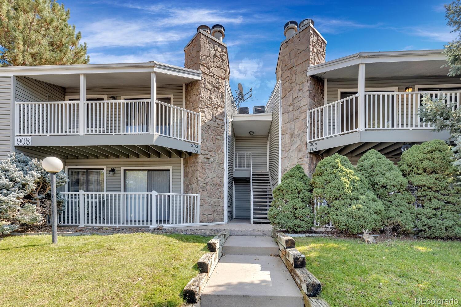 908 S Walden Way Aurora CO 80017