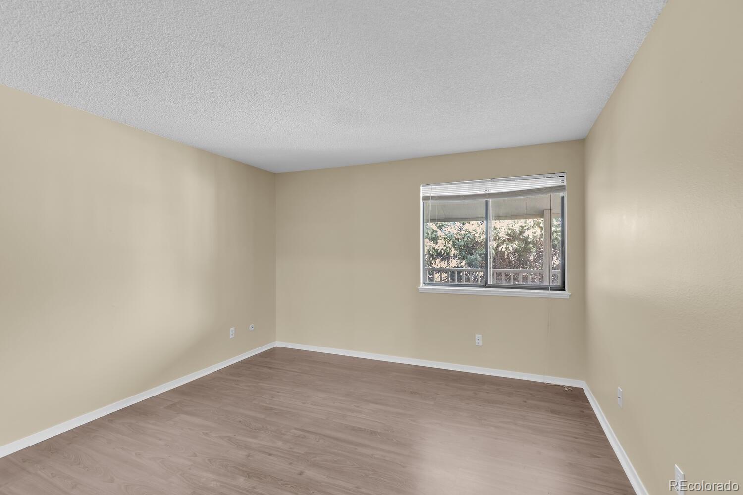 908 S Walden Way Aurora CO 80017
