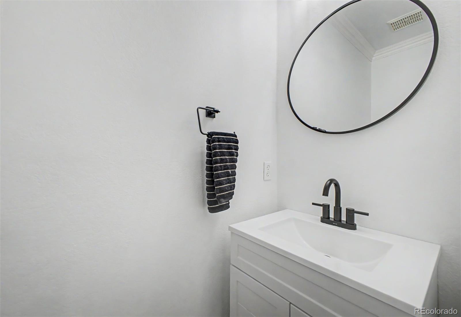 9525 W Coal Mine Avenue Littleton CO 80123