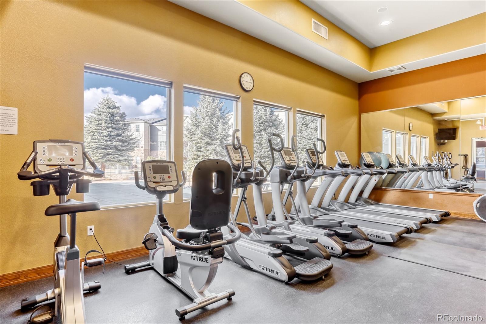 13456 Via Varra Broomfield CO 80020