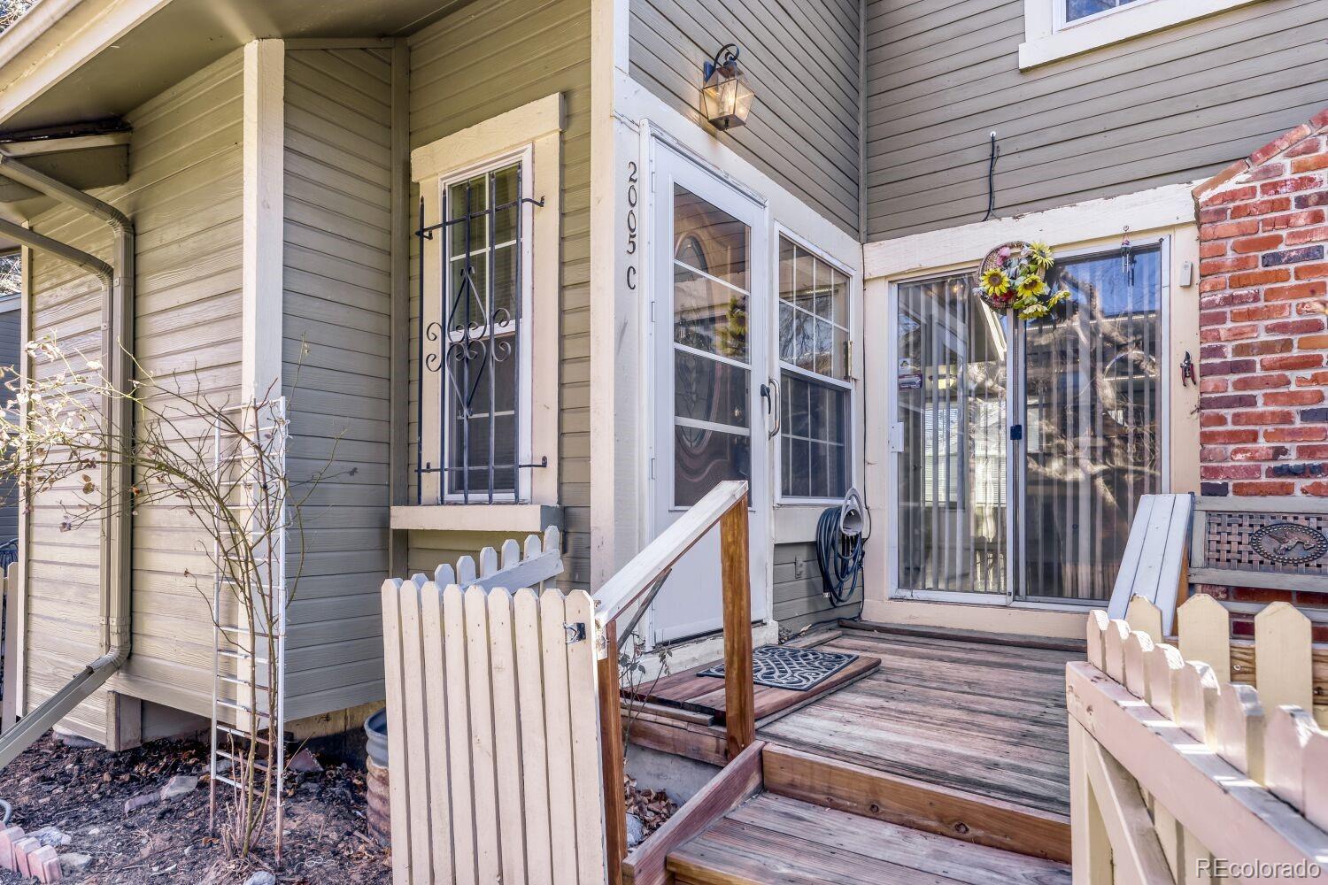 2005 S Helena Street Aurora CO 80013