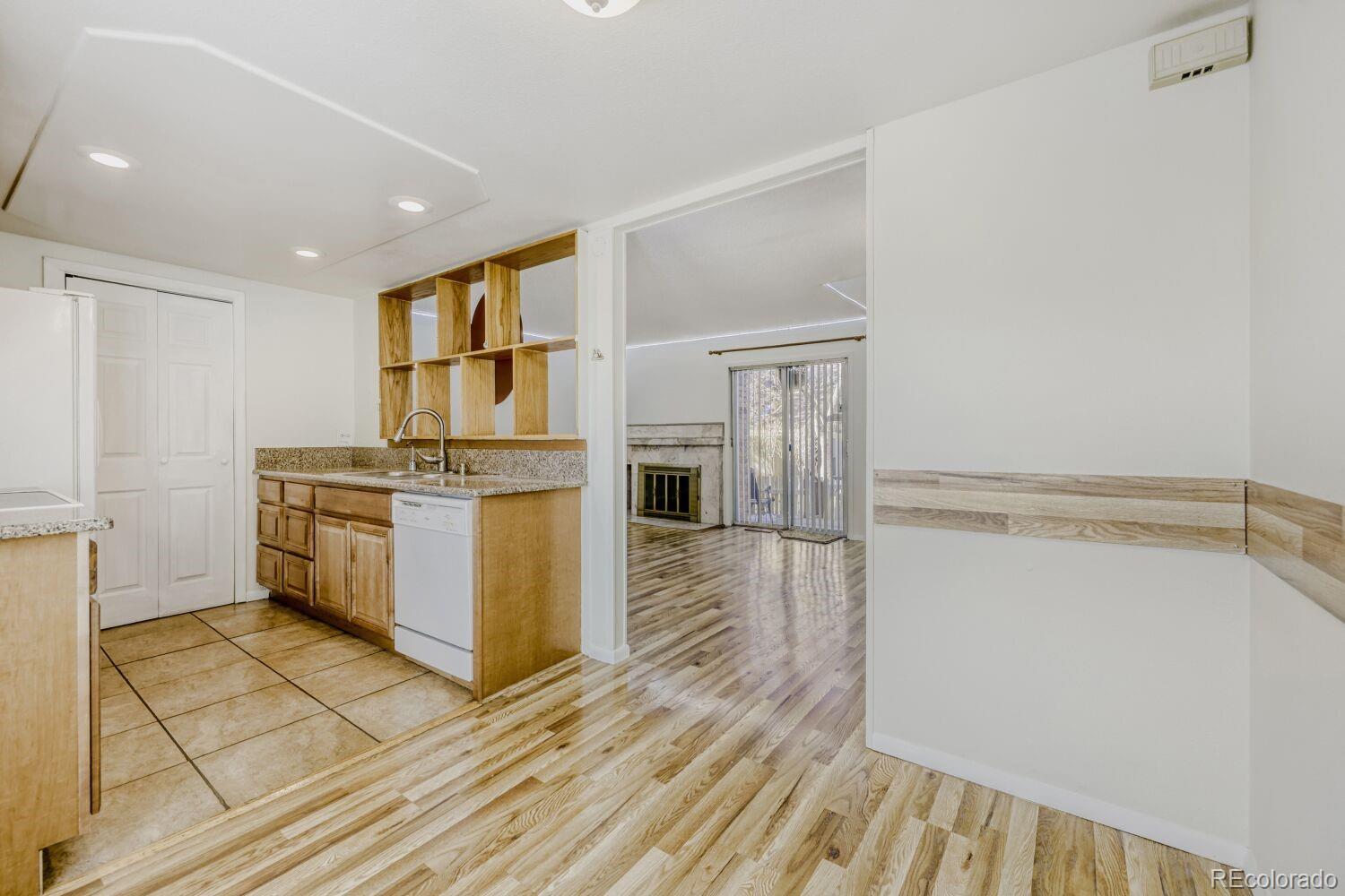 2005 S Helena Street Aurora CO 80013