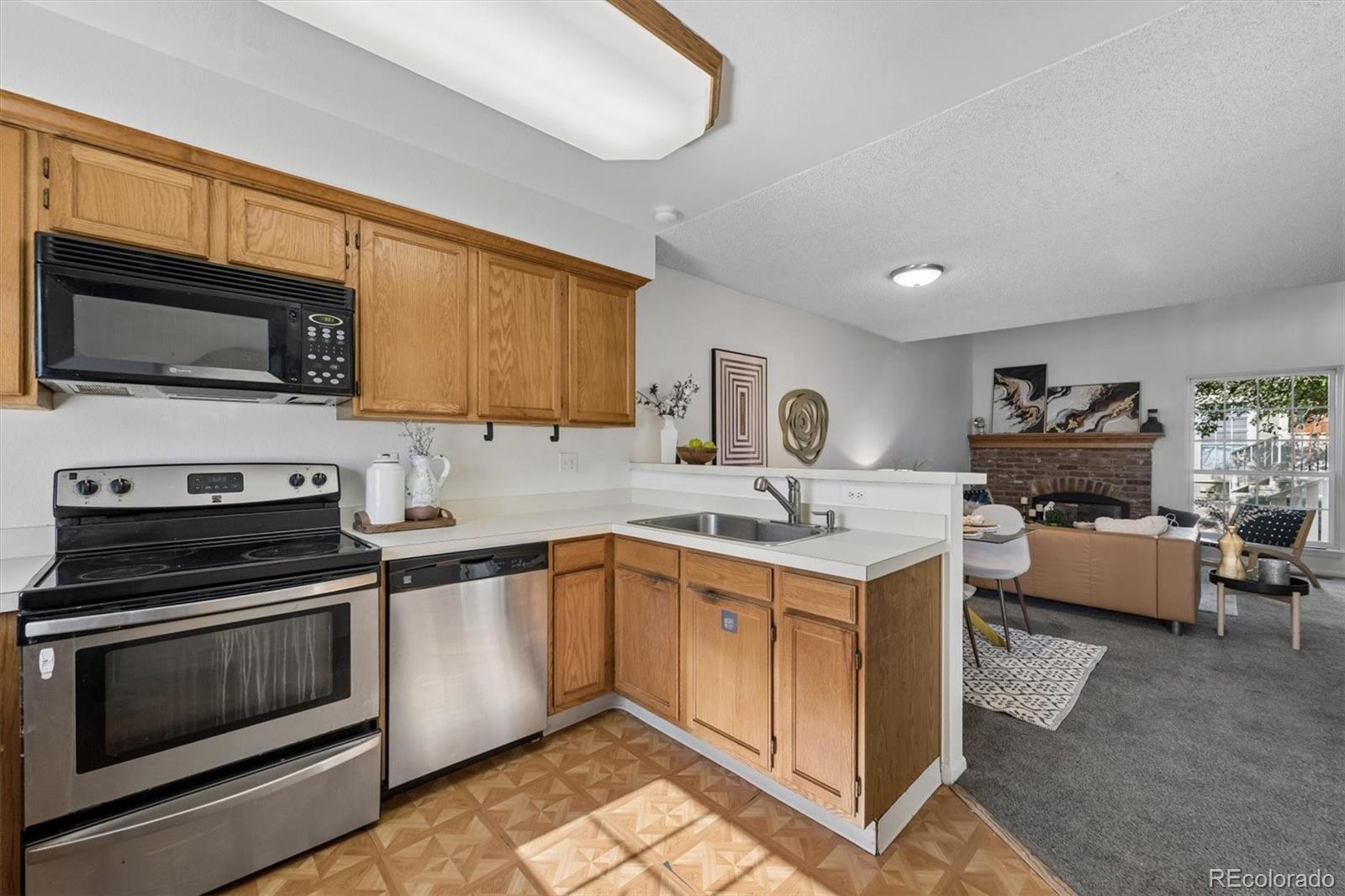 1903 S Helena Street Aurora CO 80013