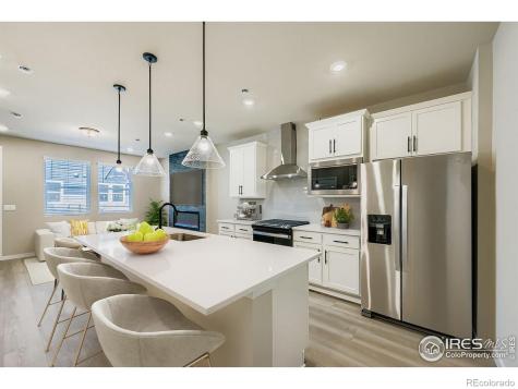 2803 Bear Springs Circle Longmont CO 80503