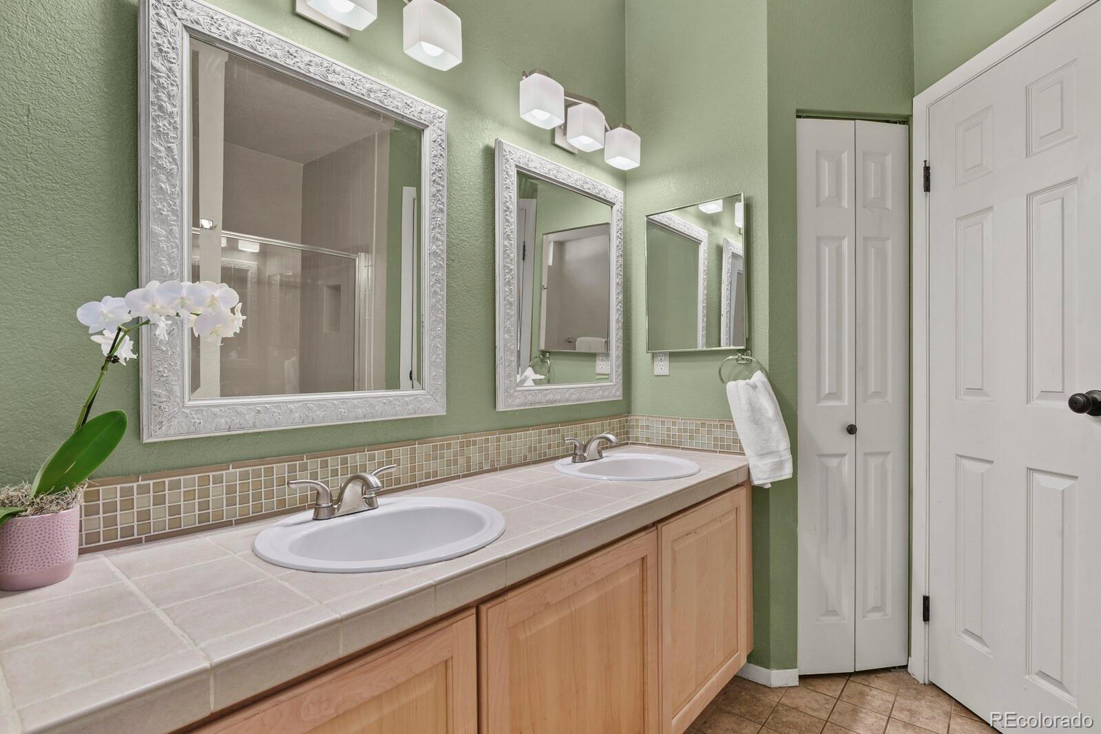 6001 S Yosemite Street Greenwood Village CO 80111