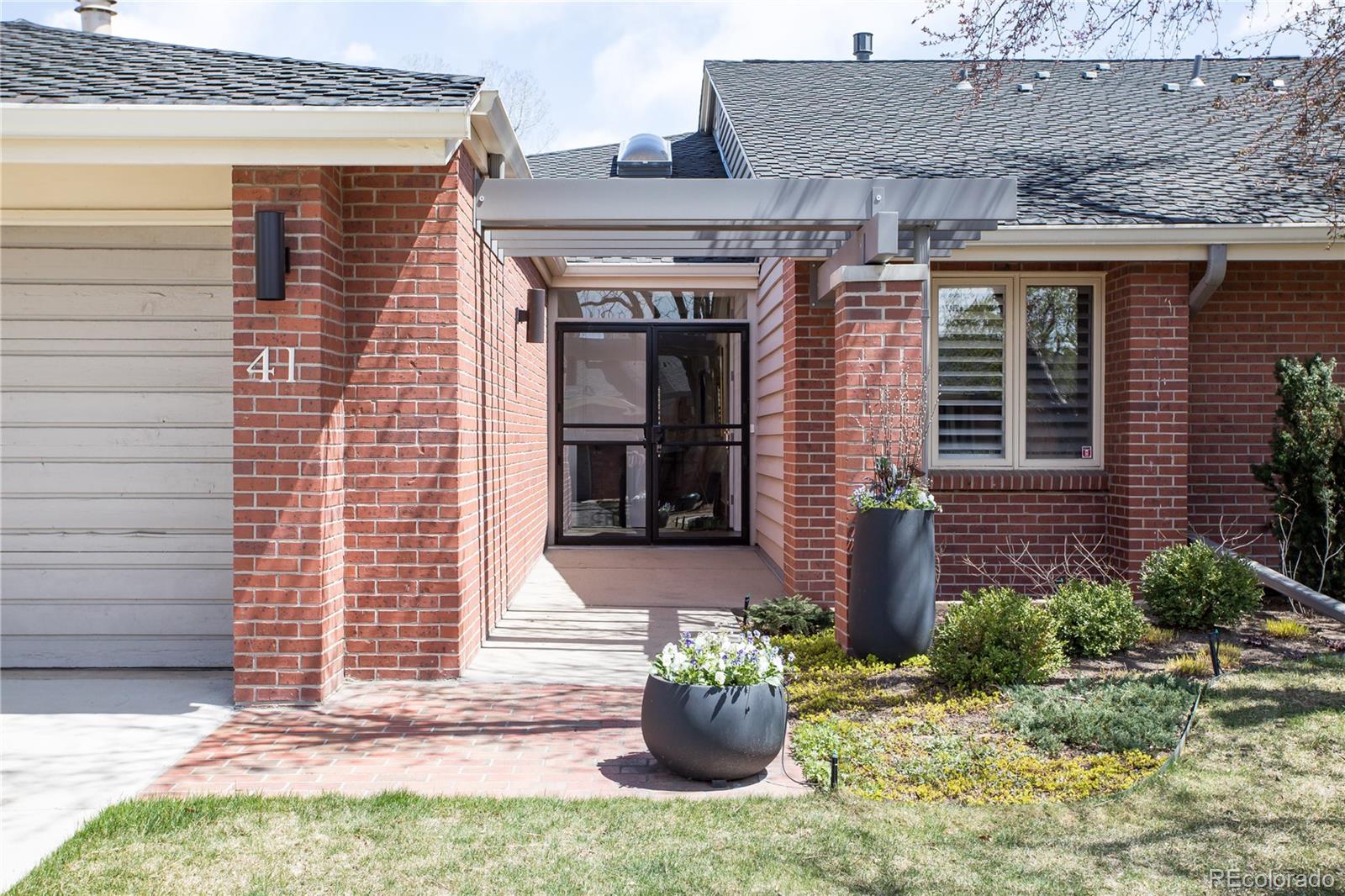 Denver CO, 2552 E Alameda Avenue, Unit 41