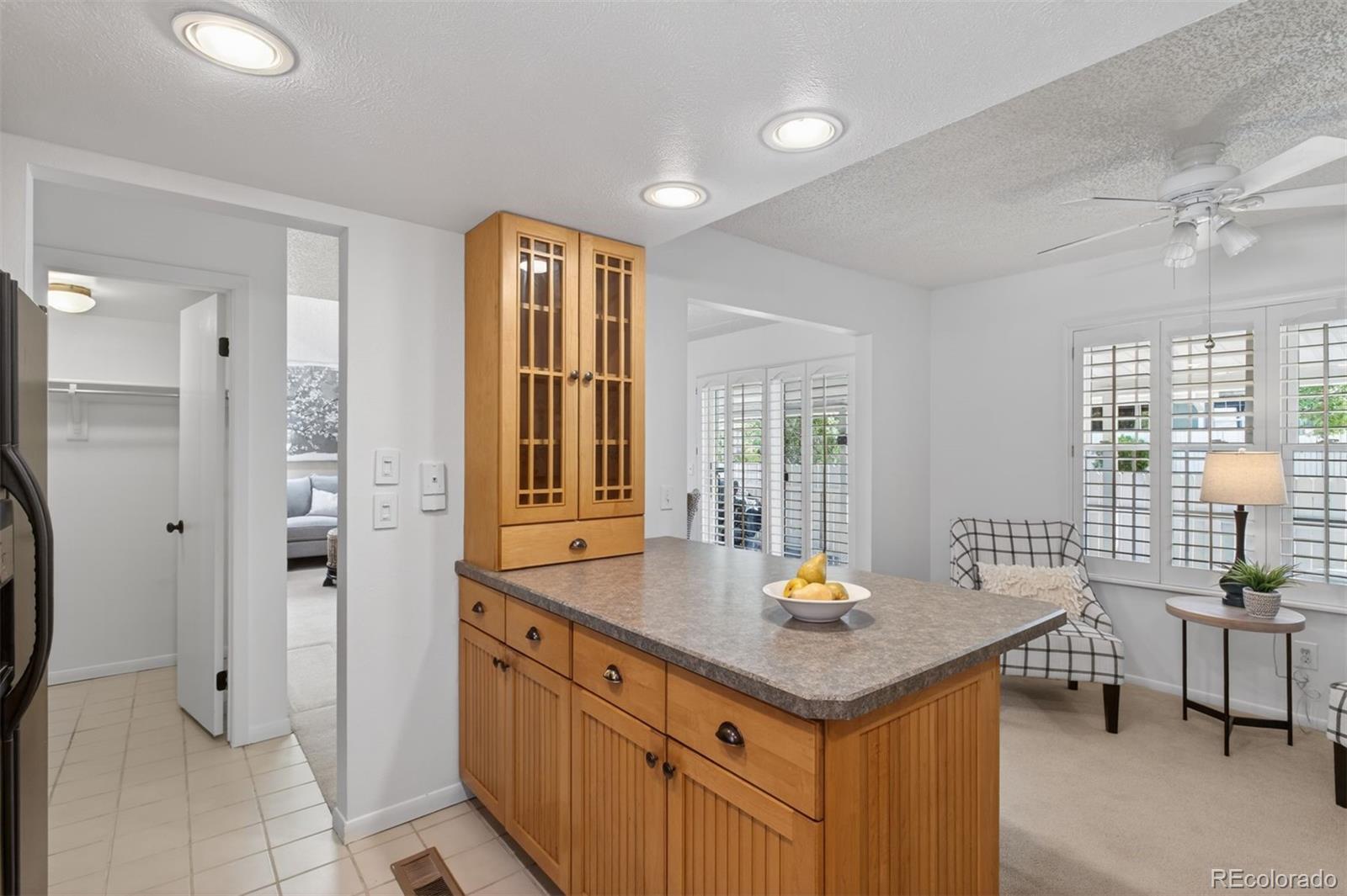 2558 S Vaughn Way Aurora CO 80014