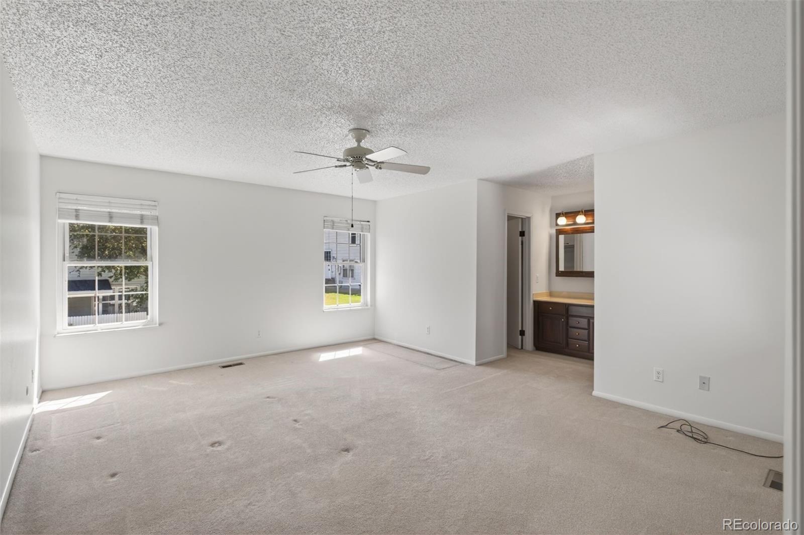 2558 S Vaughn Way Aurora CO 80014