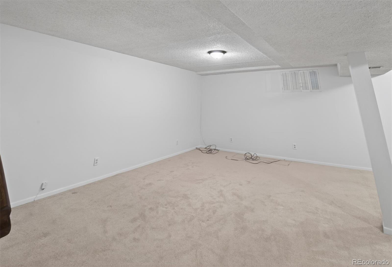 2558 S Vaughn Way Aurora CO 80014