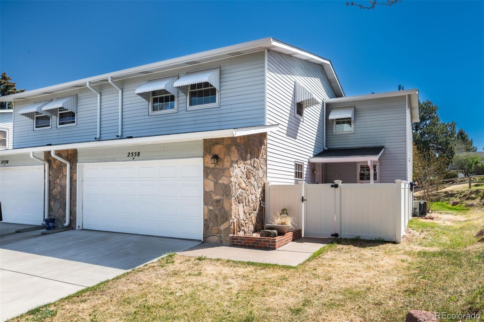 2558 S Vaughn Way Aurora CO 80014