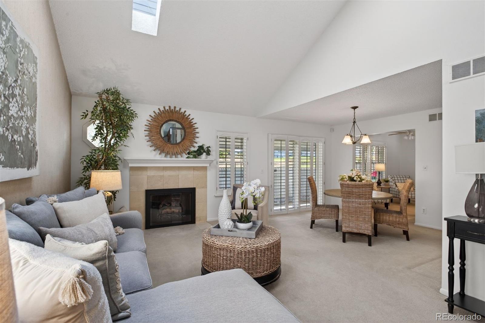 2558 S Vaughn Way Aurora CO 80014