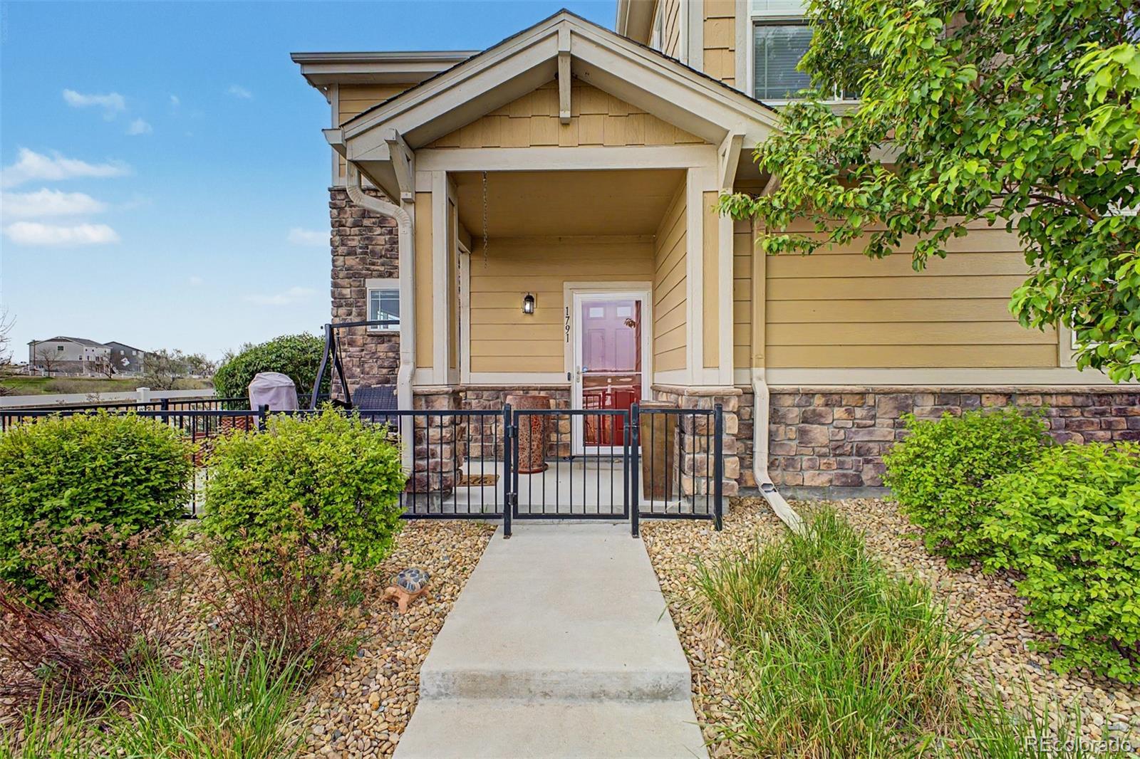 1791 S Buchanan Circle Aurora CO 80018