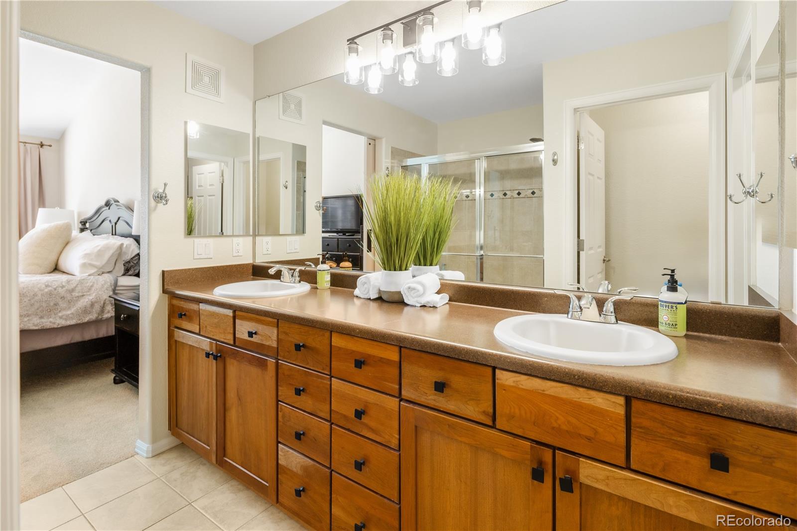 21962 E Canyon Place Aurora CO 80016