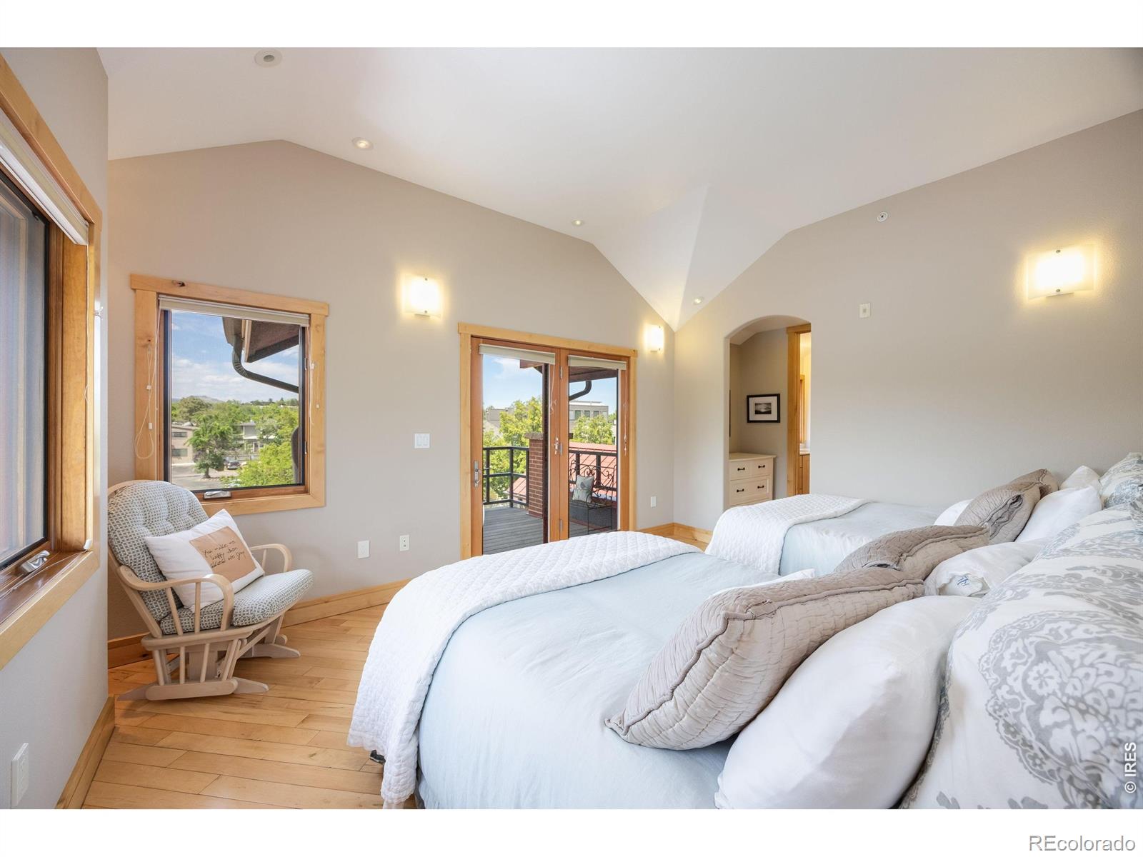 2034 Pearl Street Boulder CO 80302