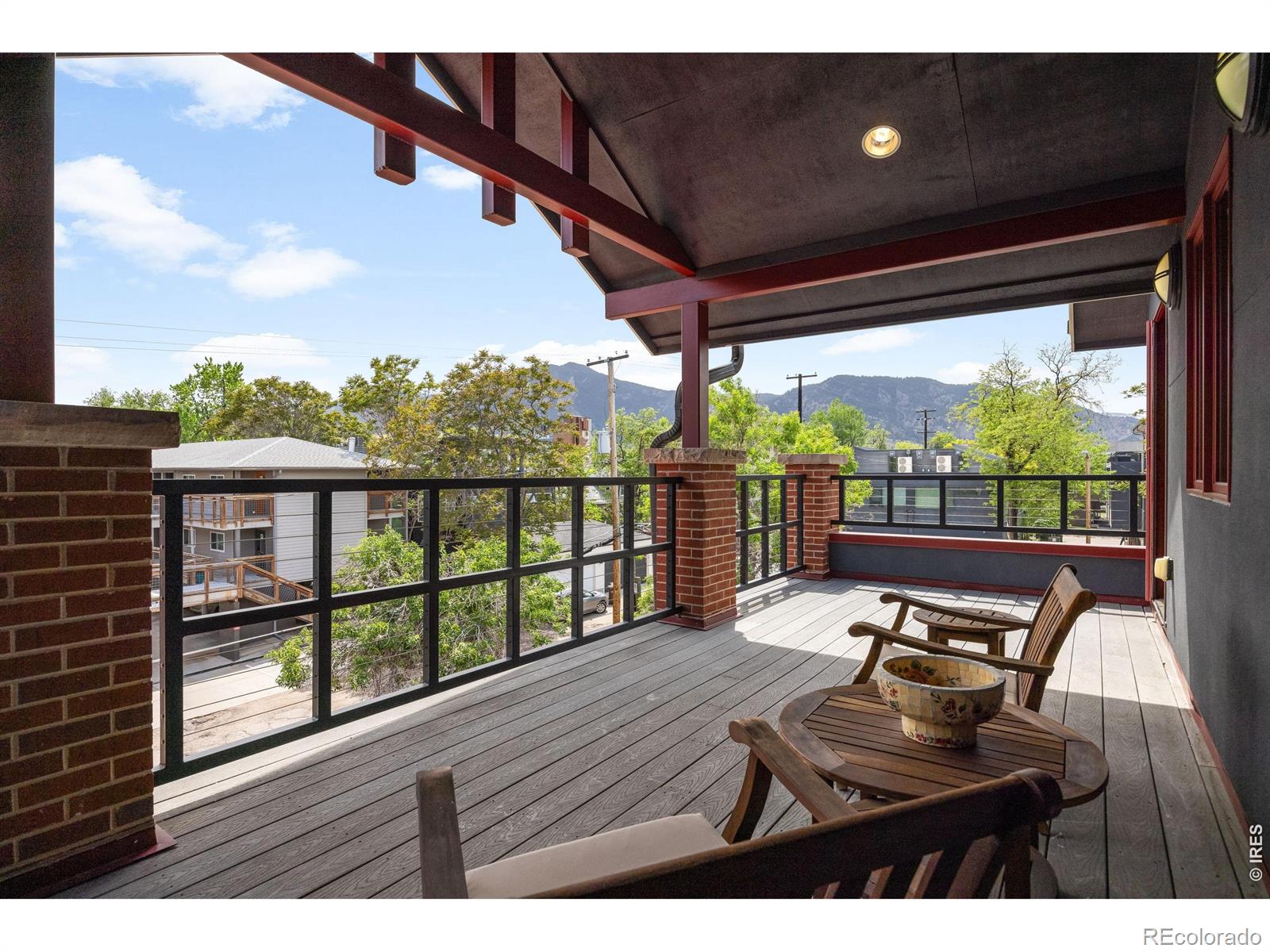 2034 Pearl Street Boulder CO 80302