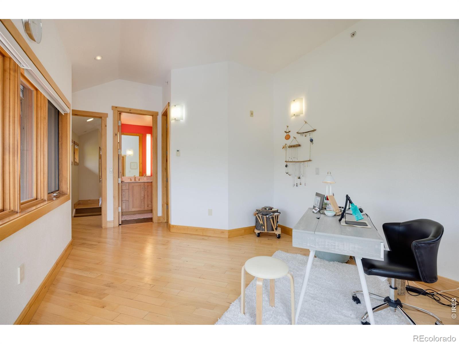 2034 Pearl Street Boulder CO 80302