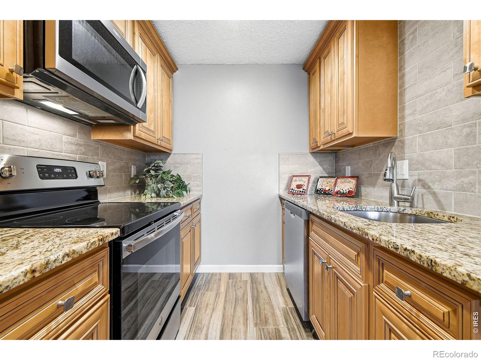 3240 Iris Avenue Boulder CO 80301