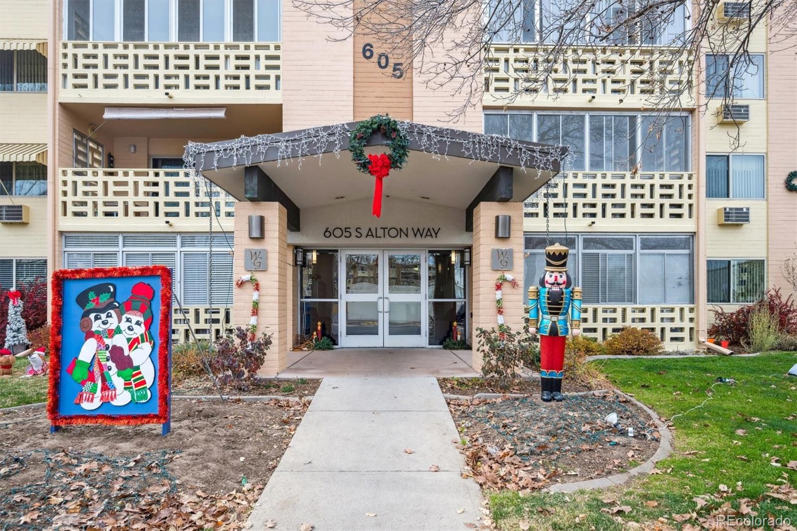 605 S Alton Way Denver CO 80247