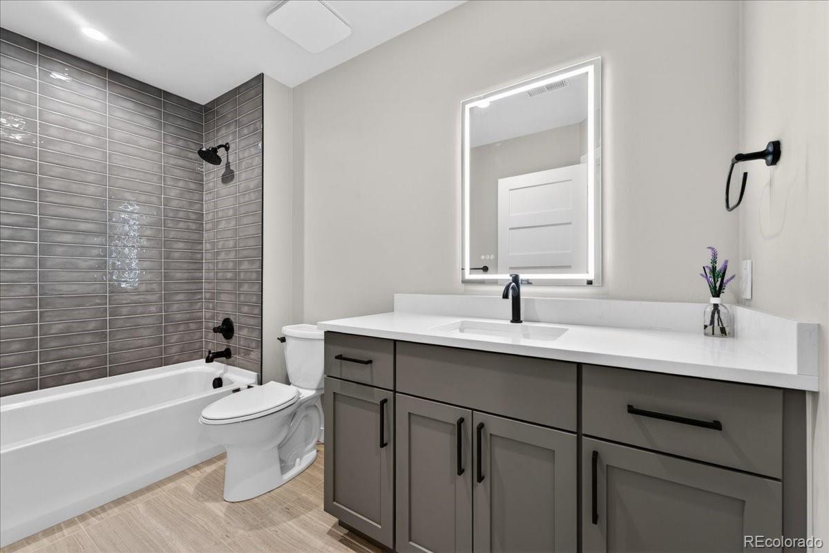 4246 Navajo Street Denver CO 80211