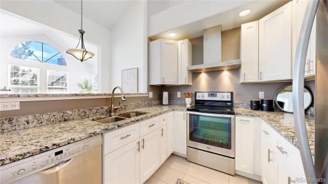 4024 S Carson Street Aurora CO 80014