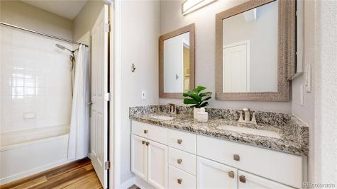 4024 S Carson Street Aurora CO 80014