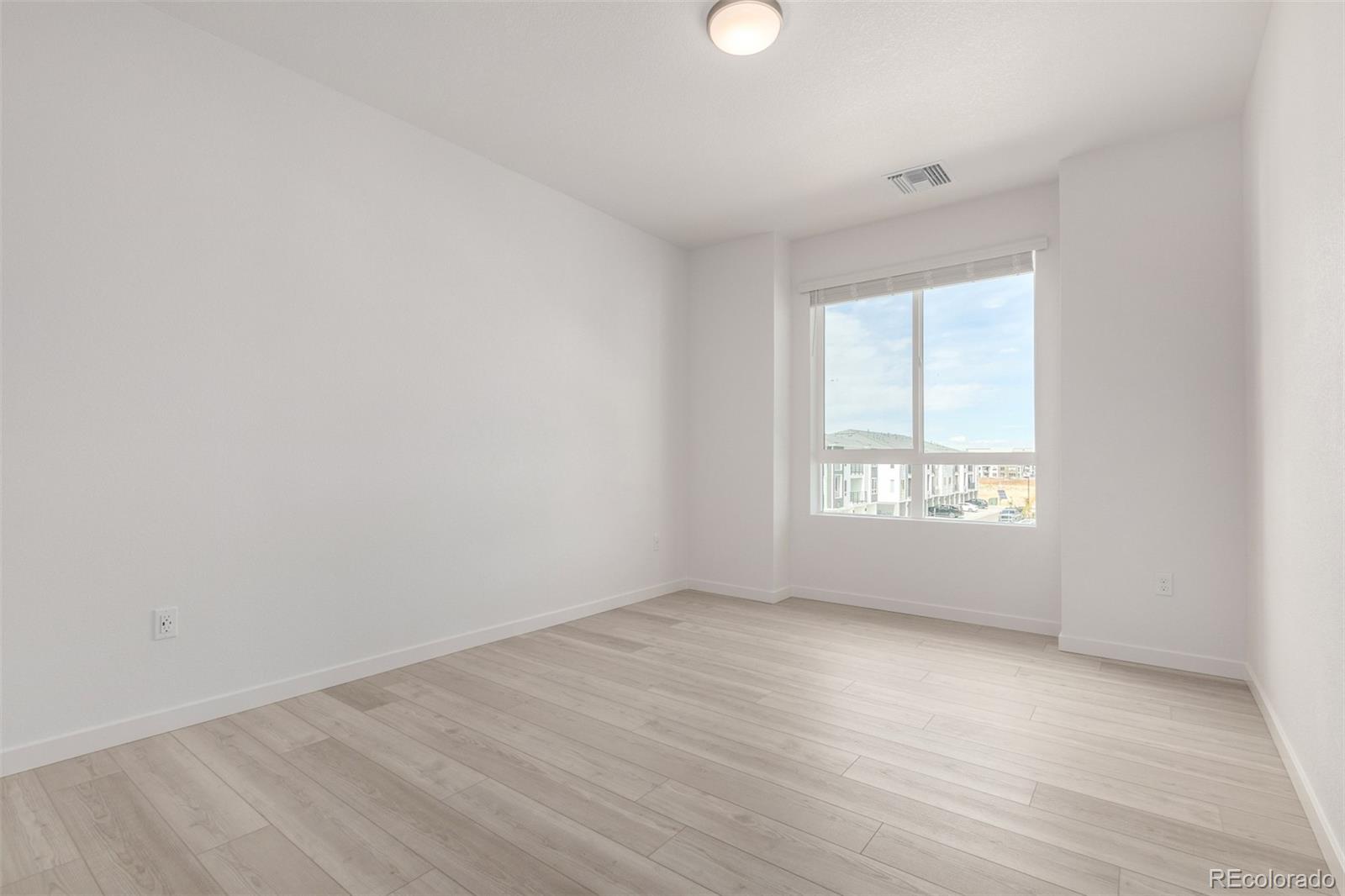 6153 N Ceylon Street Denver CO 80249