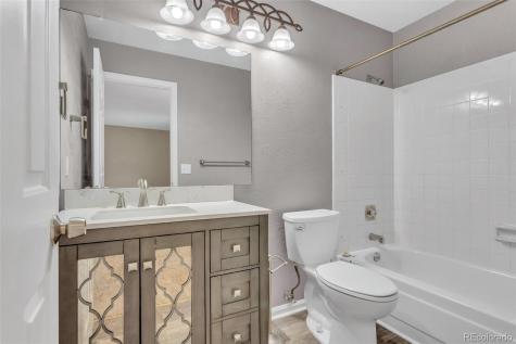 3711 S Espana Way Aurora CO 80013
