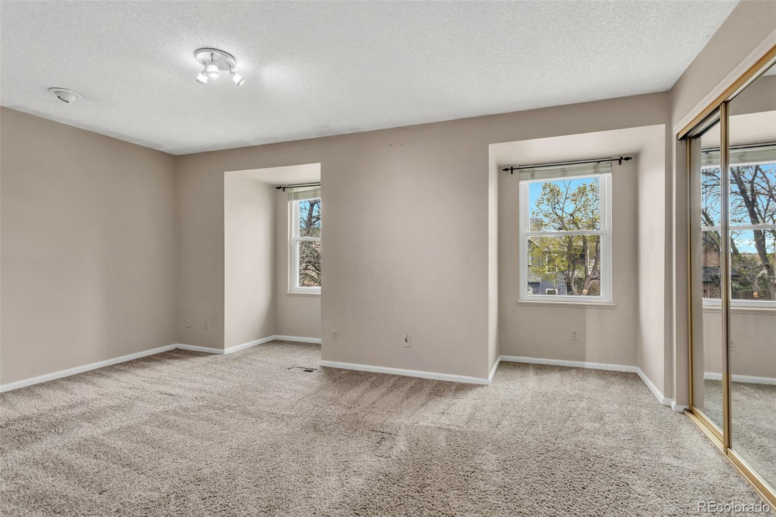 3711 S Espana Way Aurora CO 80013