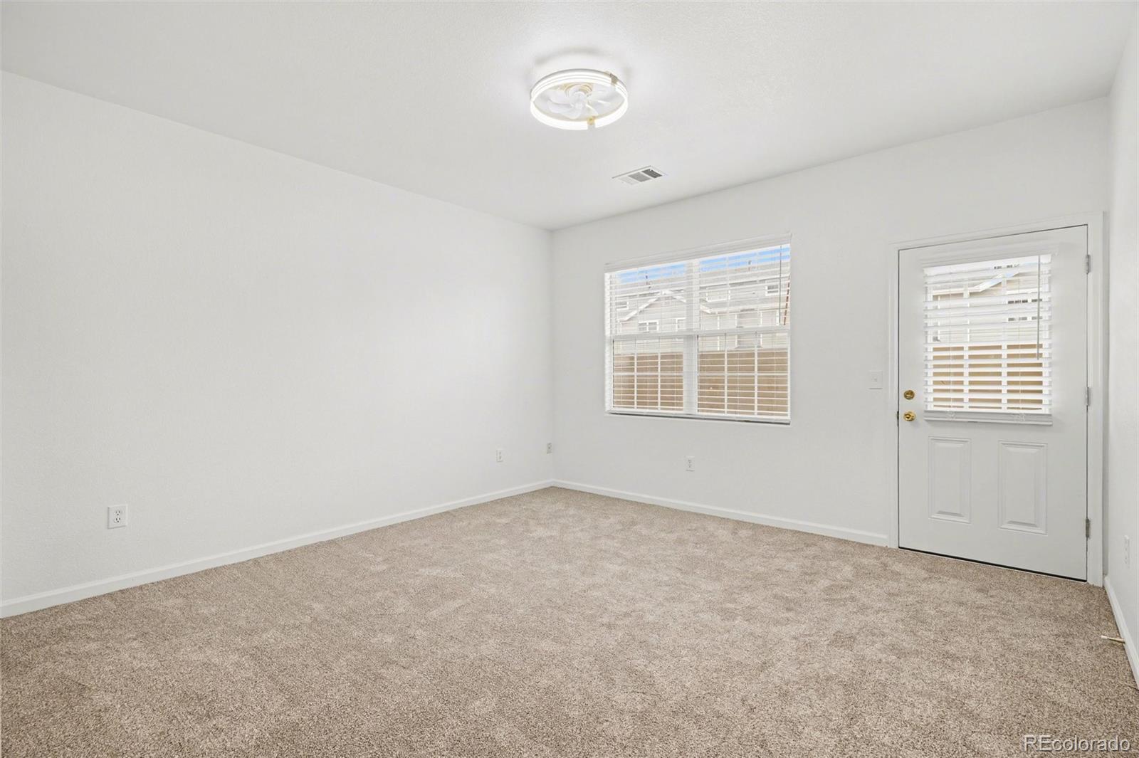 4034 S Carson Street Aurora CO 80014