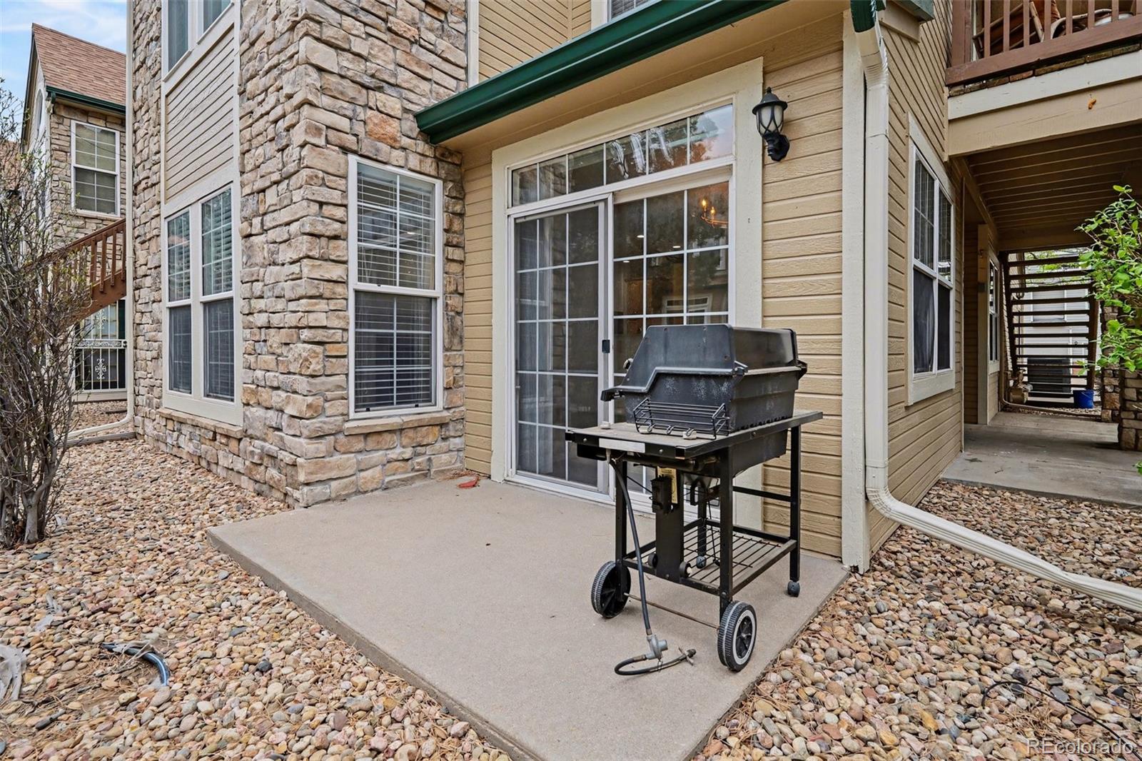 4034 S Carson Street Aurora CO 80014