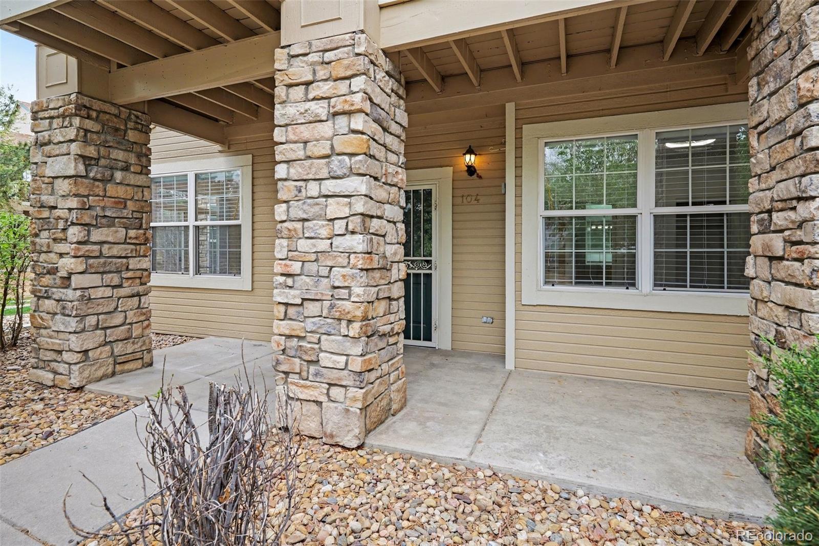 4034 S Carson Street Aurora CO 80014
