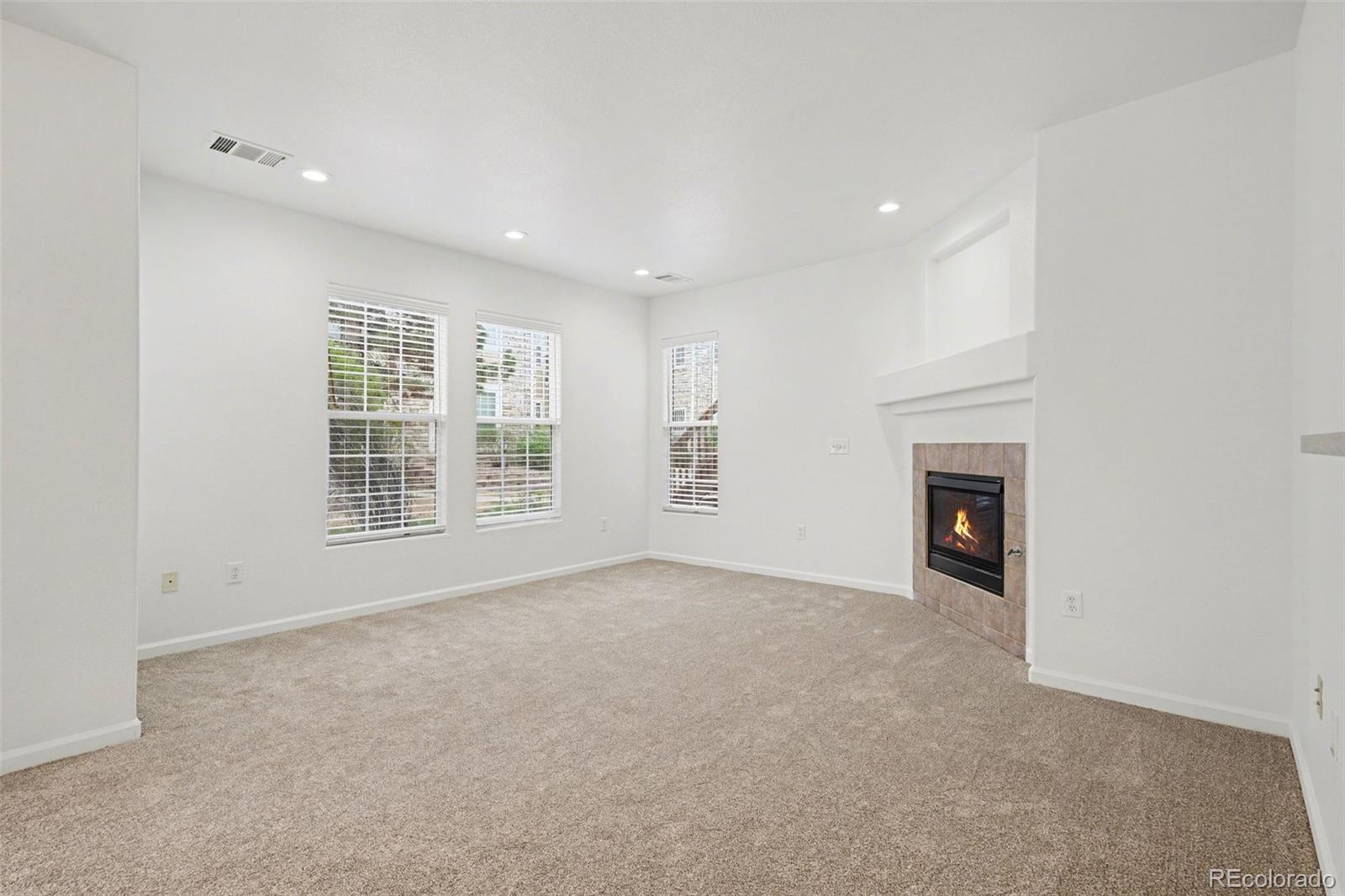4034 S Carson Street Aurora CO 80014