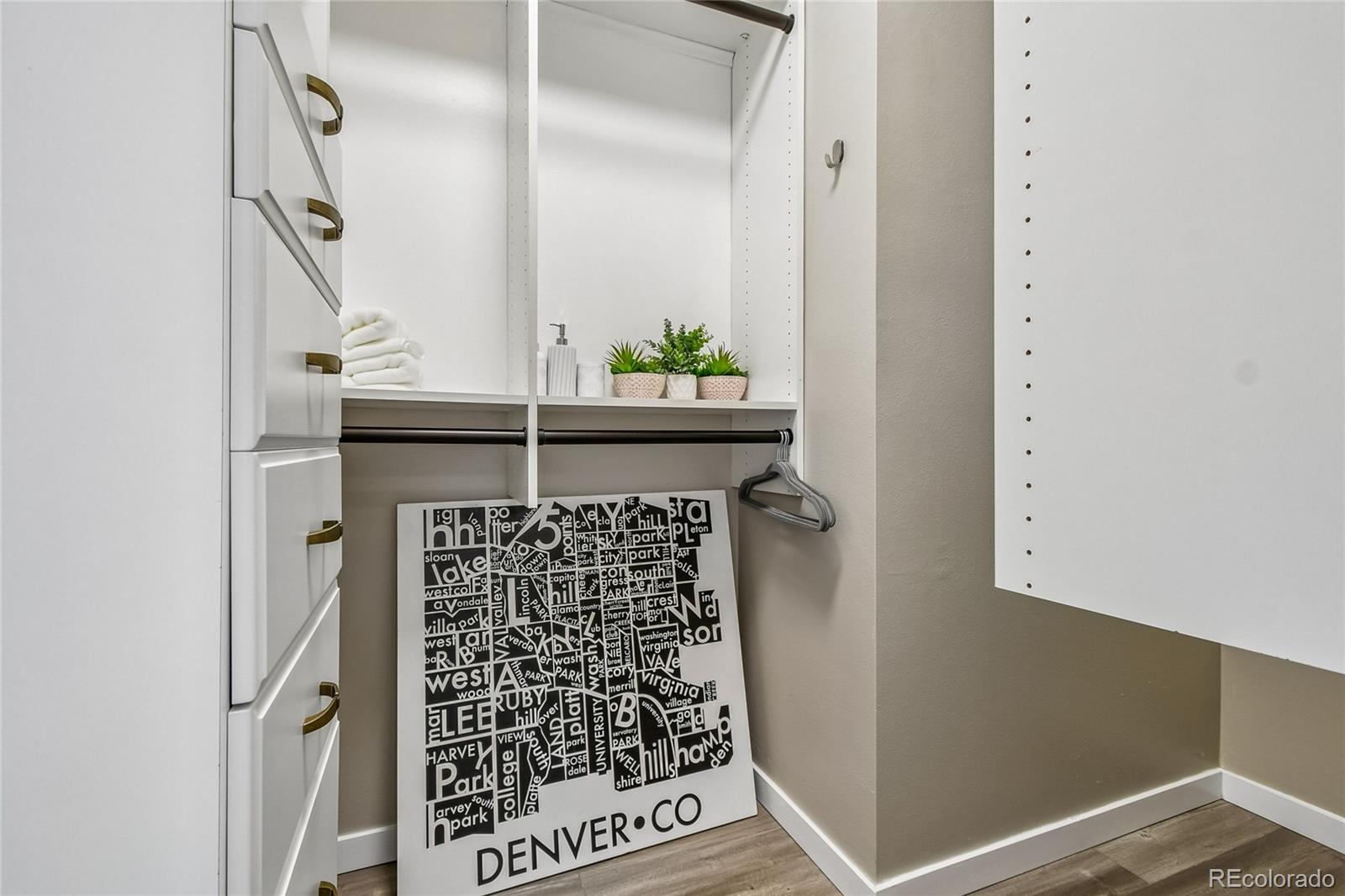 2327 Glenarm Place Denver CO 80205