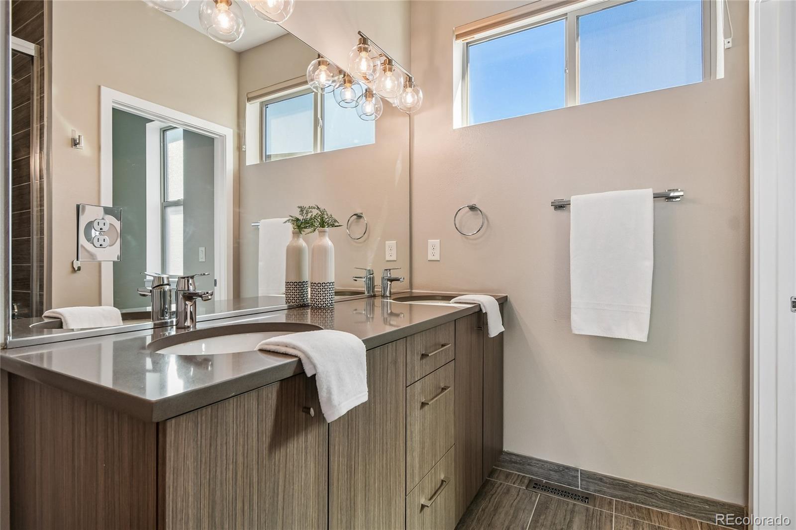 2327 Glenarm Place Denver CO 80205