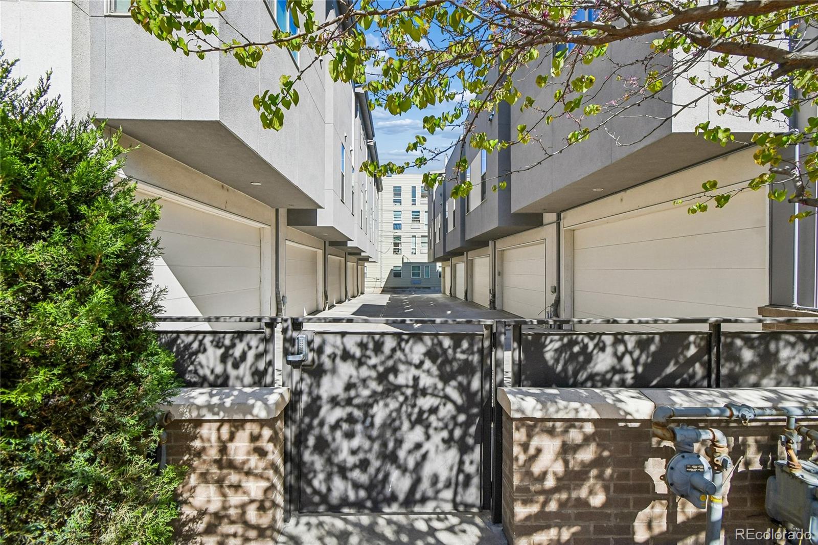 2327 Glenarm Place Denver CO 80205