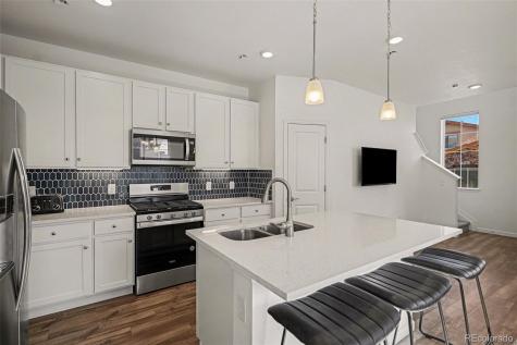 8450 Rizza Street Littleton CO 80129