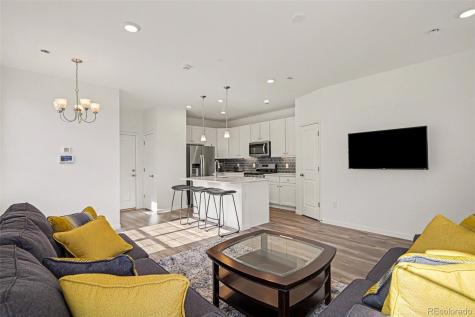 8450 Rizza Street Littleton CO 80129