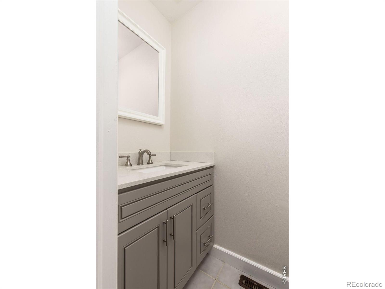 422 S Dover Avenue Lafayette CO 80026