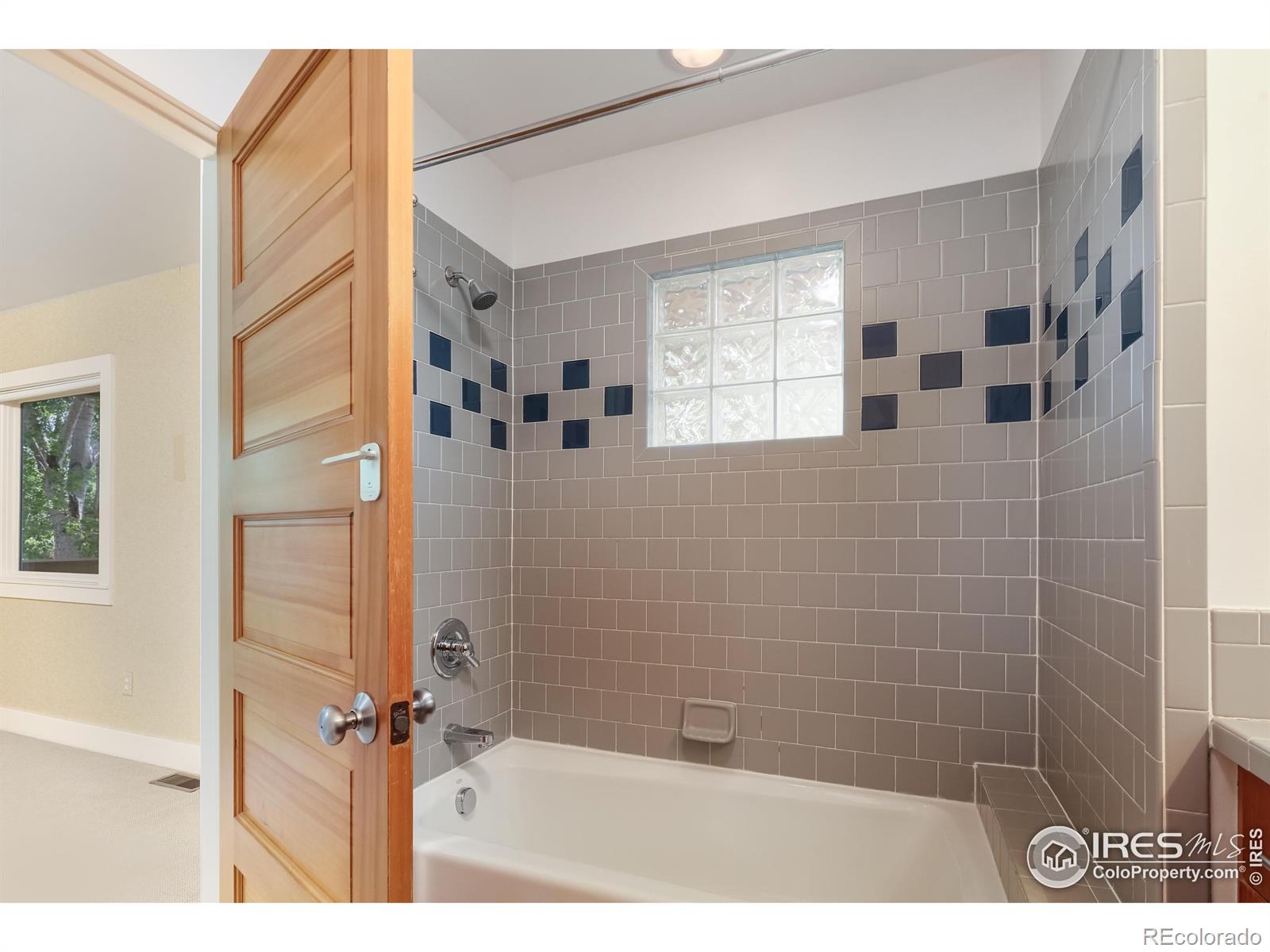 722 Tenacity Drive Longmont CO 80504