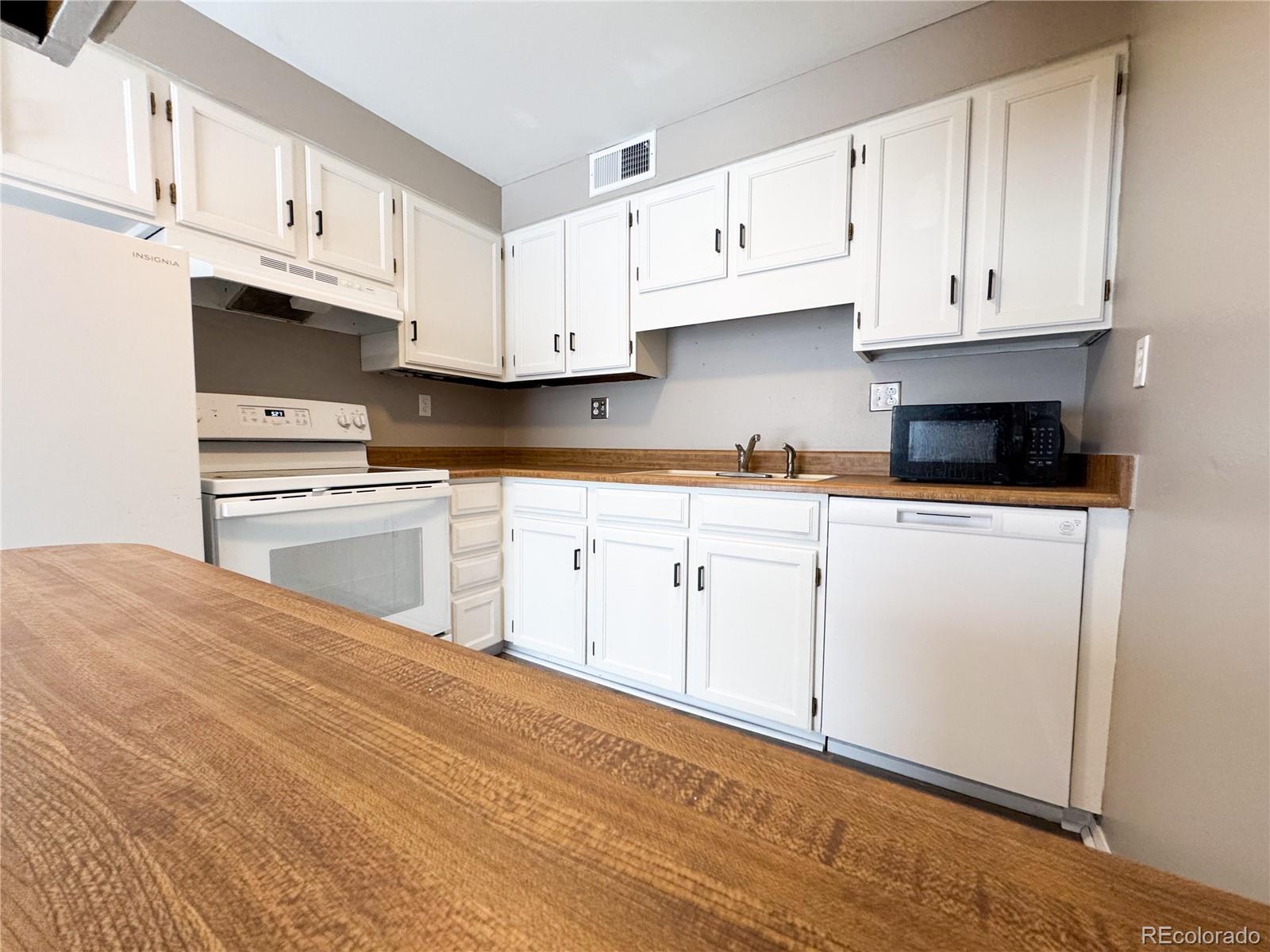 8870 W Jewell Avenue Lakewood CO 80232