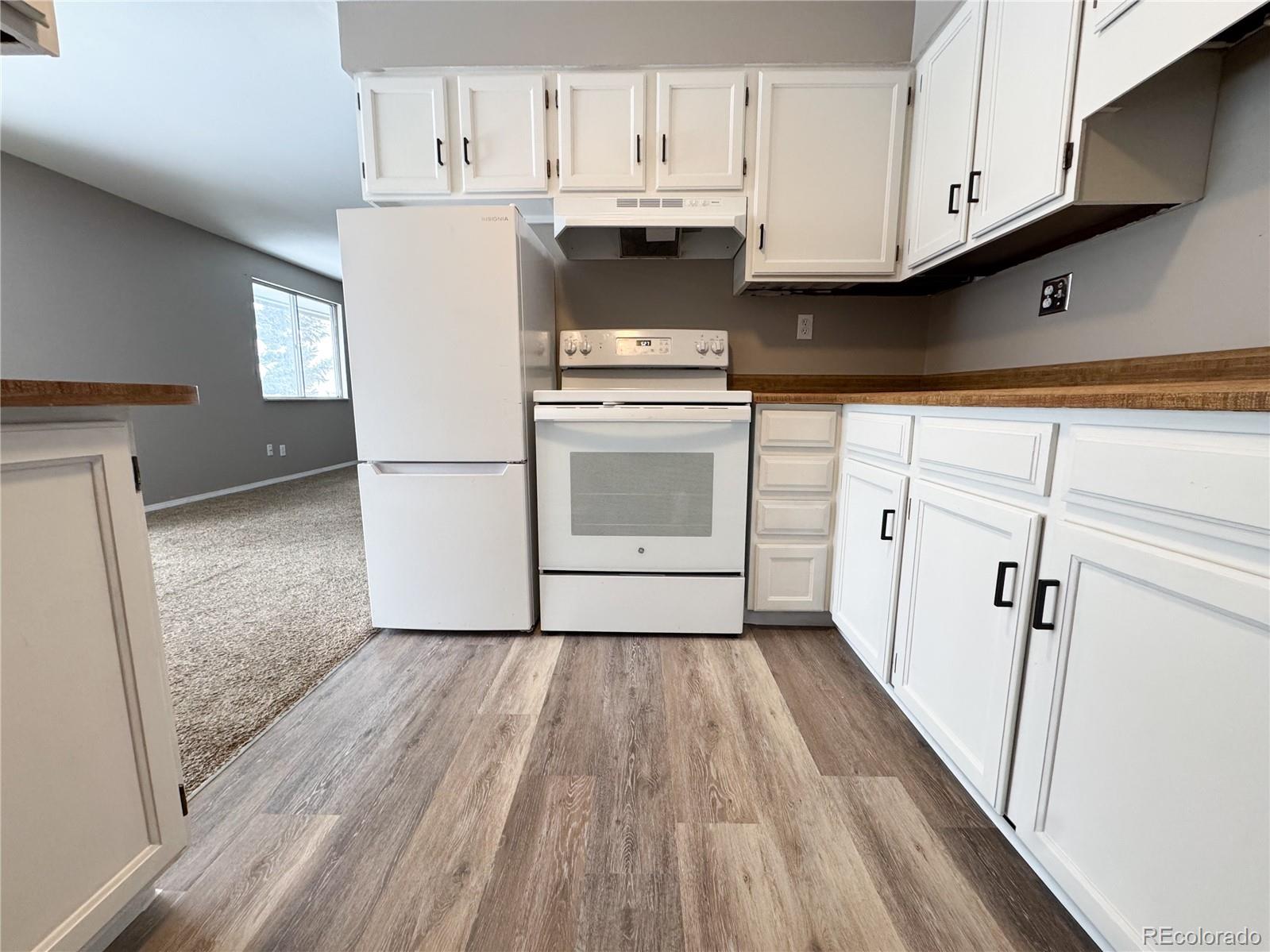 8870 W Jewell Avenue Lakewood CO 80232