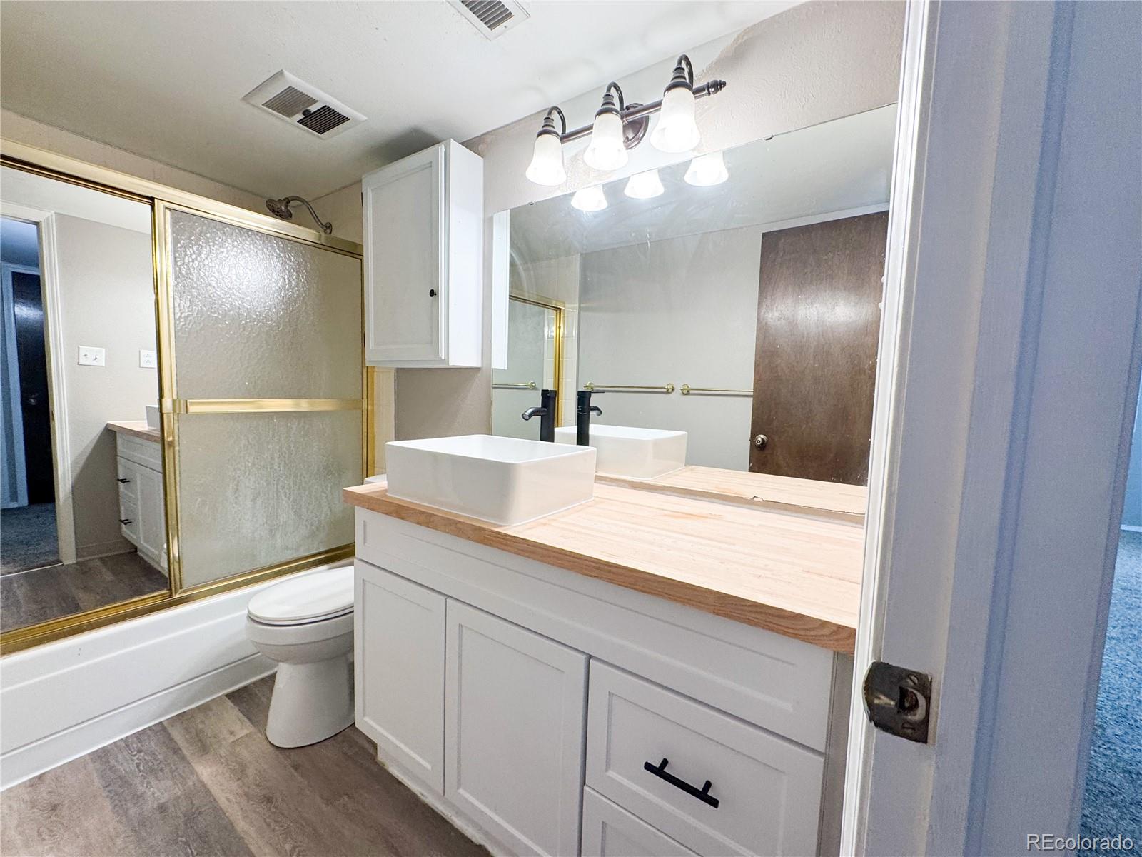 8870 W Jewell Avenue Lakewood CO 80232