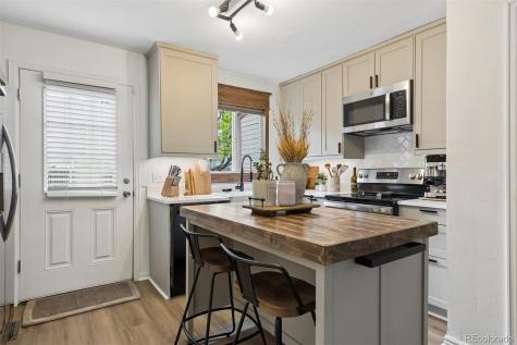 14201 E Hawaii Circle Aurora CO 80012