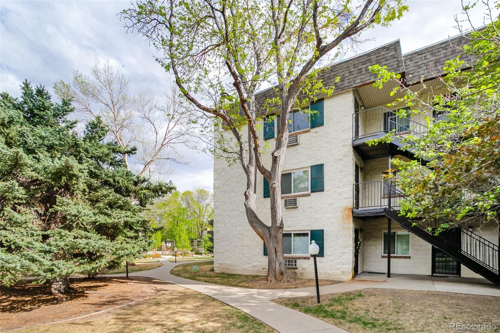 5770 E Warren Avenue Denver CO 80222
