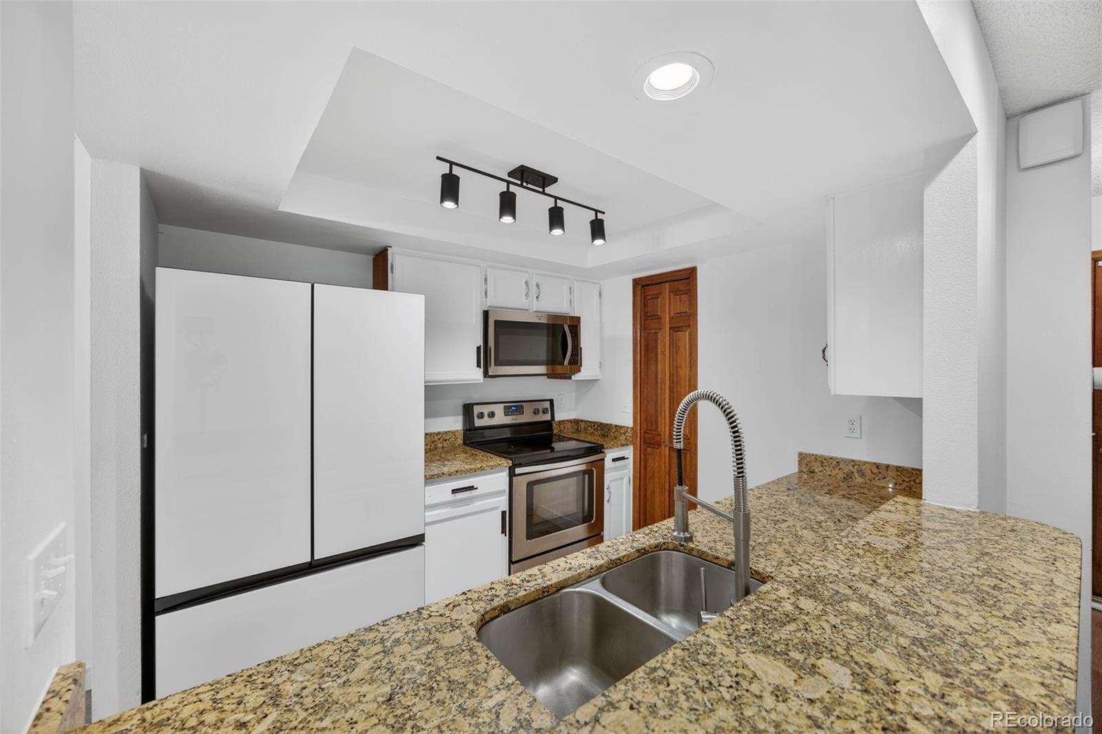 4110 S Evanston Circle Aurora CO 80014