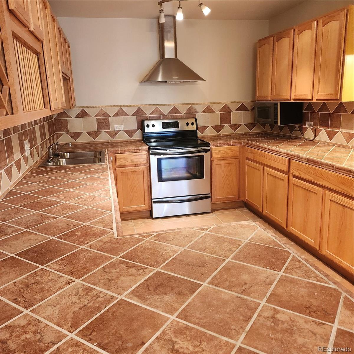 755 S Clinton Street Denver CO 80247