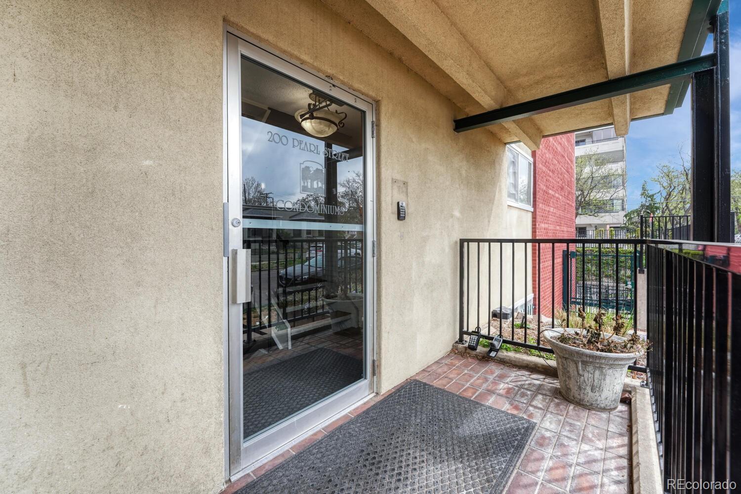200 N Pearl Street Denver CO 80203