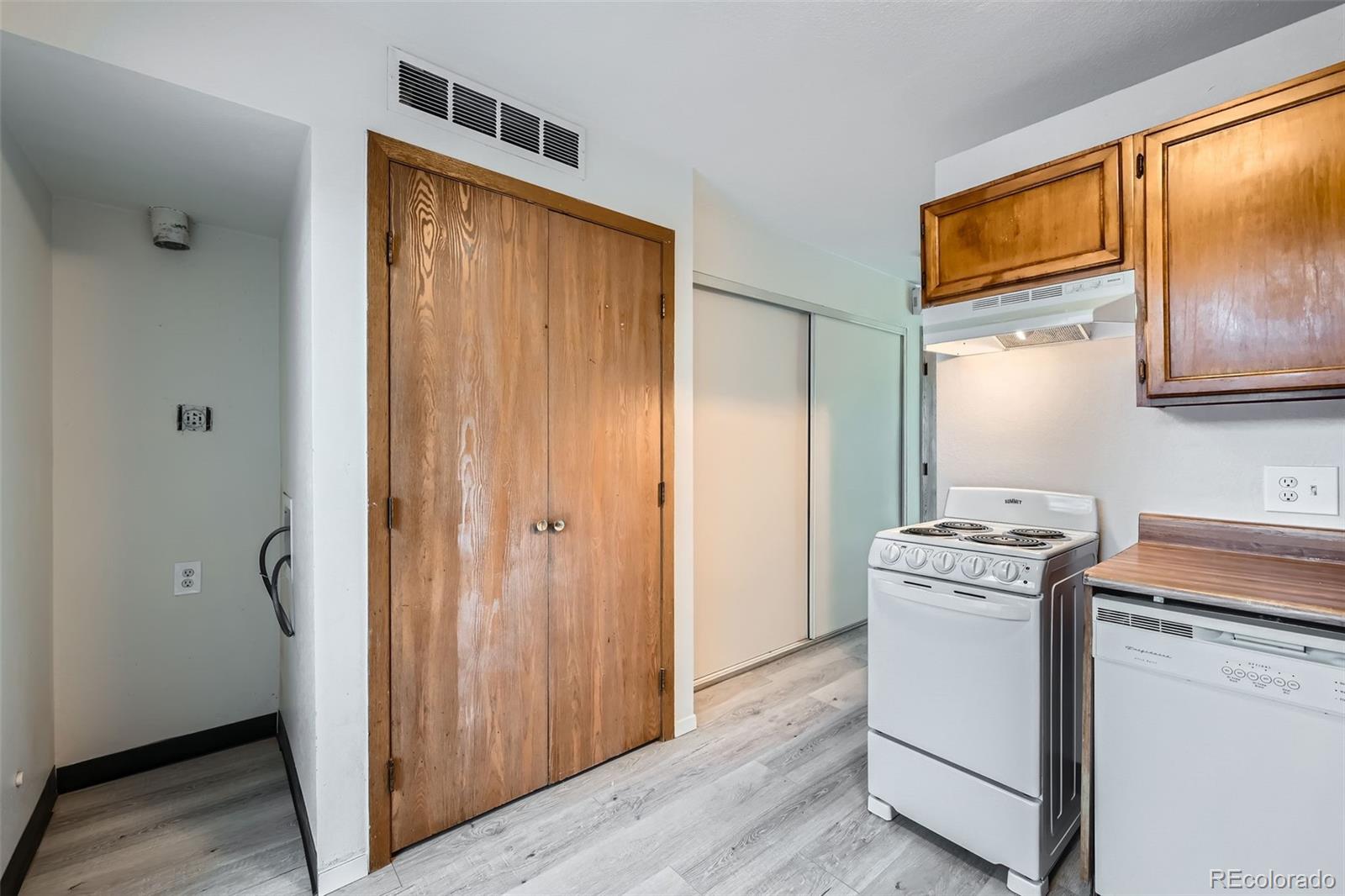 61 S Sable Boulevard Aurora CO 80012